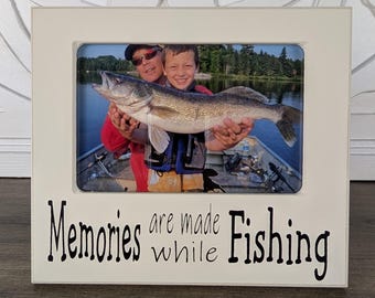 Fishing Photo Frame Dad Birthday Gift Idea Fishing Dad Grandfather Keepsake Display Tabletop Wall Art Fisherman Picture Holder Wooden