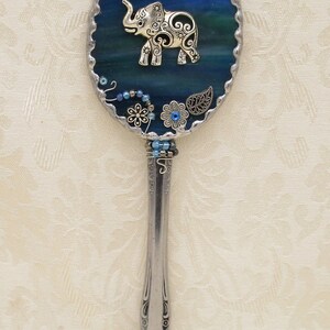 hand mirror with handle hand mirror with handle