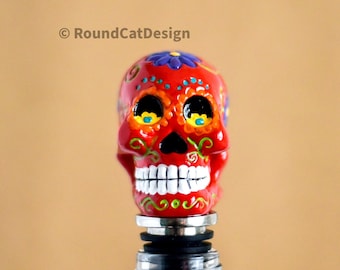 Día de los Muertos Sugar Skull Bottle Stopper: Hand-Painted Resin