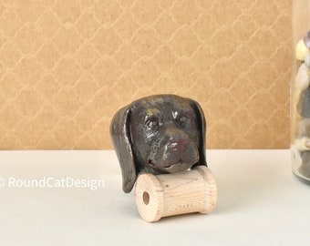 Chocolate labrador head bottle stopper.