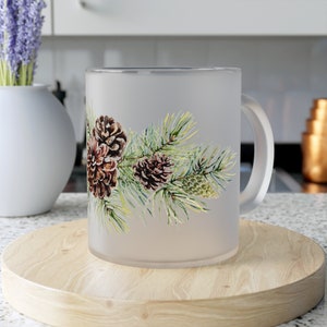 Winterzeit Tannenzapfen Milchglas Tasse