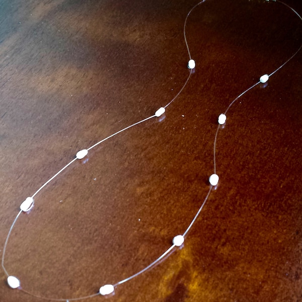 Tiny fresh water pearl nylon necklace, minimalist fresh water pearl necklace, fresh water pearl necklace, collar perlas de aqua y nylon