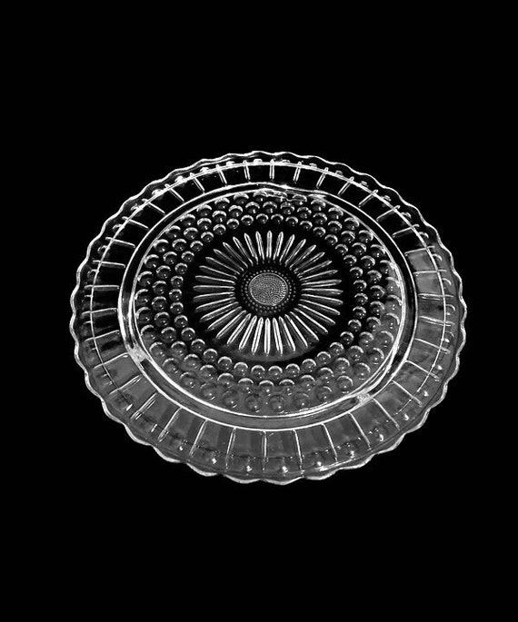 Plates Dining & Serving Sunburst Dot & Panel Round Glass Footed Cake
