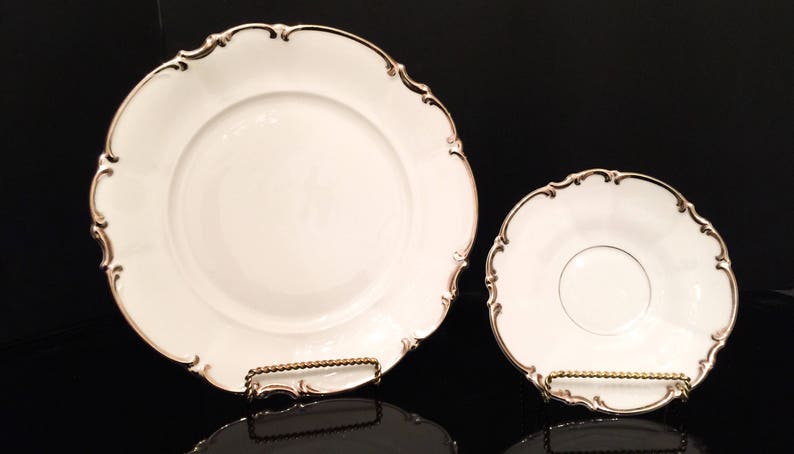 Hutschenreuther China Revere White with Platinum Trim Dinner Plate Sylvia Exc.