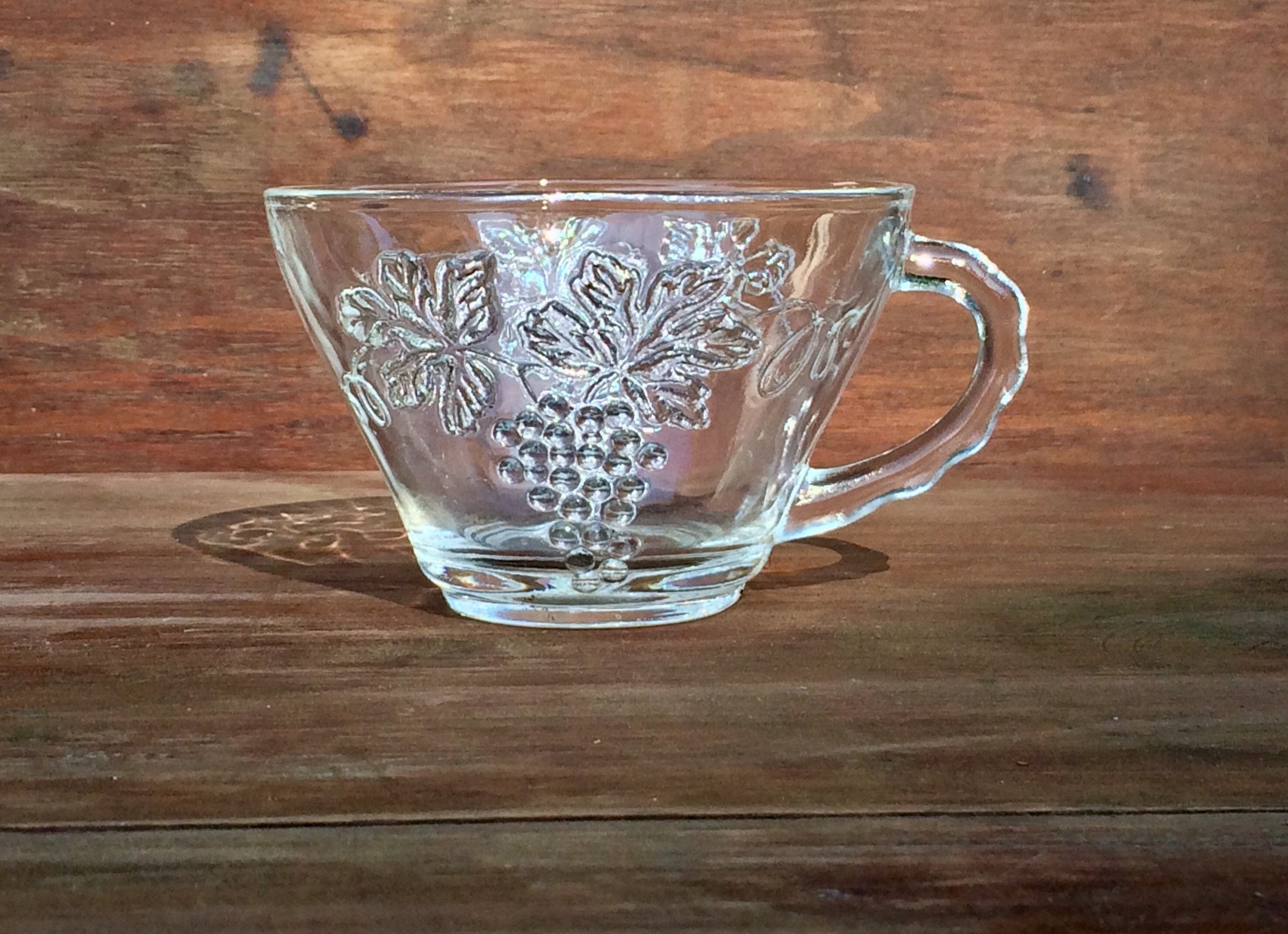 PUNCH CUPS-Vintage-Clear Grape Clusters & Leaves Pattern Glass-Anchor…