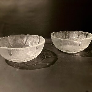 Glass bowls 5 Arcoroc Fleur set of 4 small glass bowls image 1