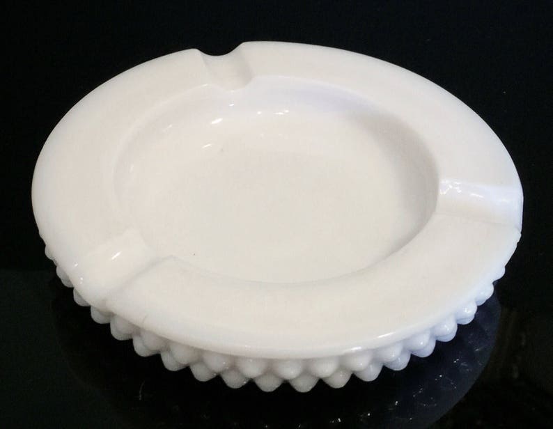 ASHTRAYWestmorelandHobnail White Milk Glass AshtrayVintage Etsy