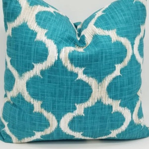 Decorative Throw Pillow cover, Aqua Blue with Off White Ogee Print Accent Pillow Cover