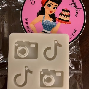 Movie theme cake mold