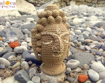 Pattern Buddha head amigurumi. By Caloca Crochet