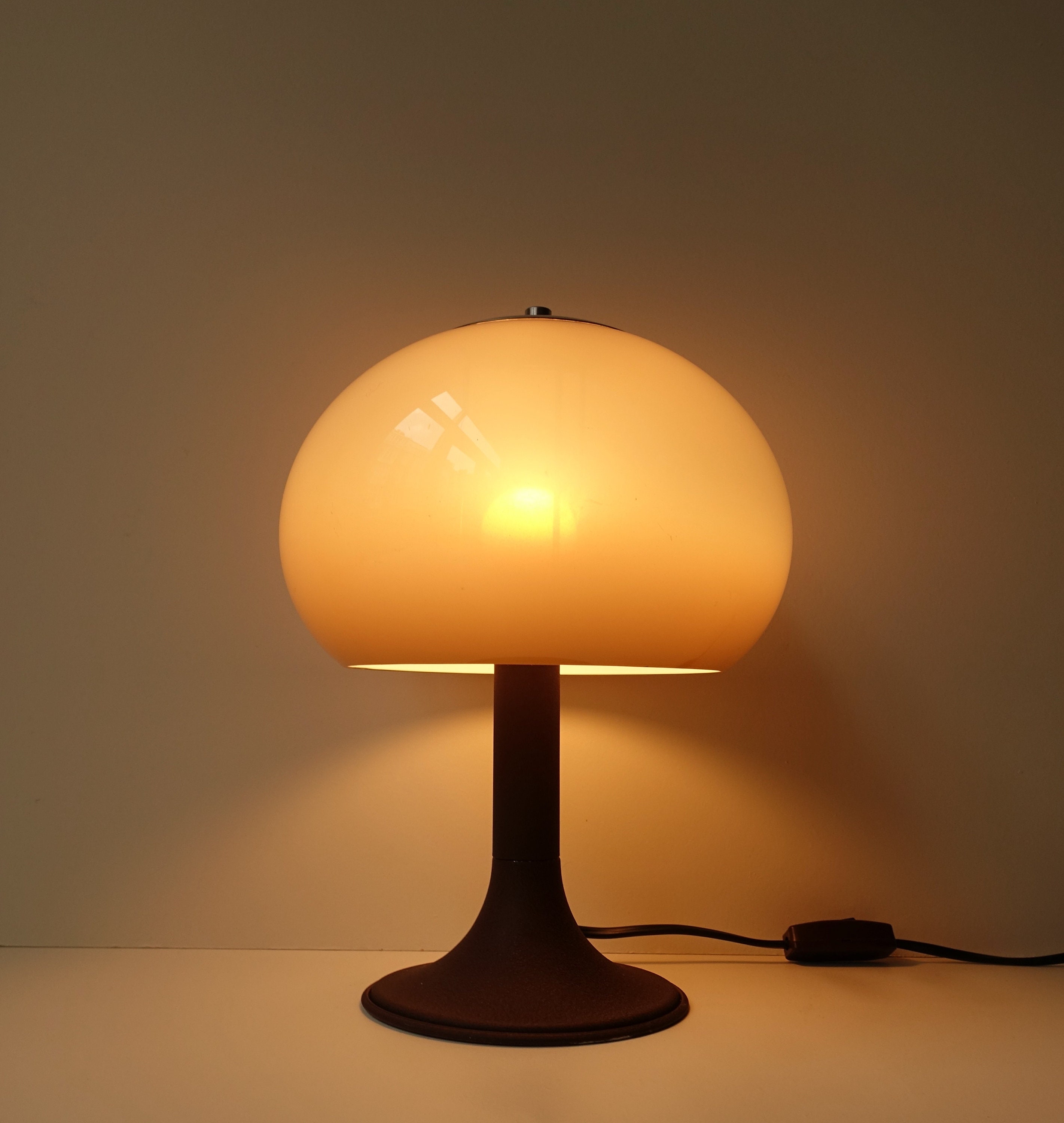 Land van staatsburgerschap Terug kijken Luxe W614 Vintage Herda Amsterdam Mushroom Desk Table Lamp Peanut - Etsy Israel