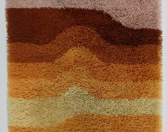LAST ONE 1970s rectangular carpets graphic layers yellow brown taupe Desso Dutch design warm tones mid century