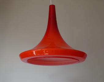 Suspension/lustre scandinave vintage opaline et teck Bent Karlby, 1960