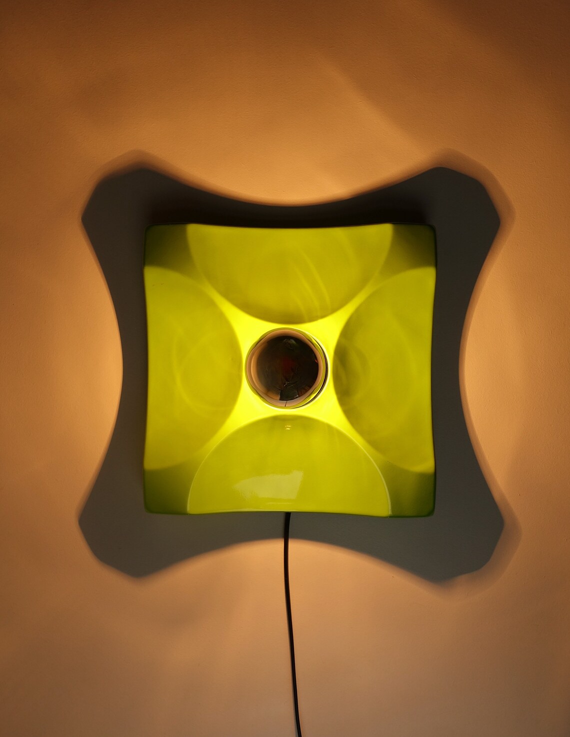 Never Used Fael Luce Great Color Very Graphic Fresh Green Aluminum Wall ...