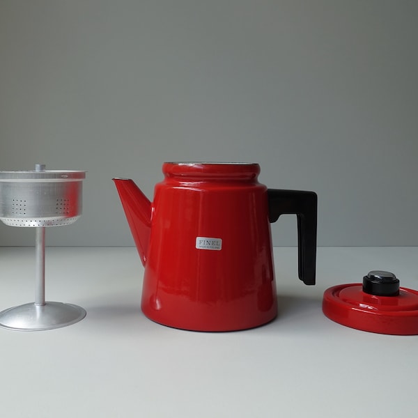 Nouveau vieux stock grand Wärtsilä Finel Pehtoori Arabia thé rouge cafetière bouilloire d’eau du milieu du siècle design finlandais moderne 1957 Antti Nurmesniemi