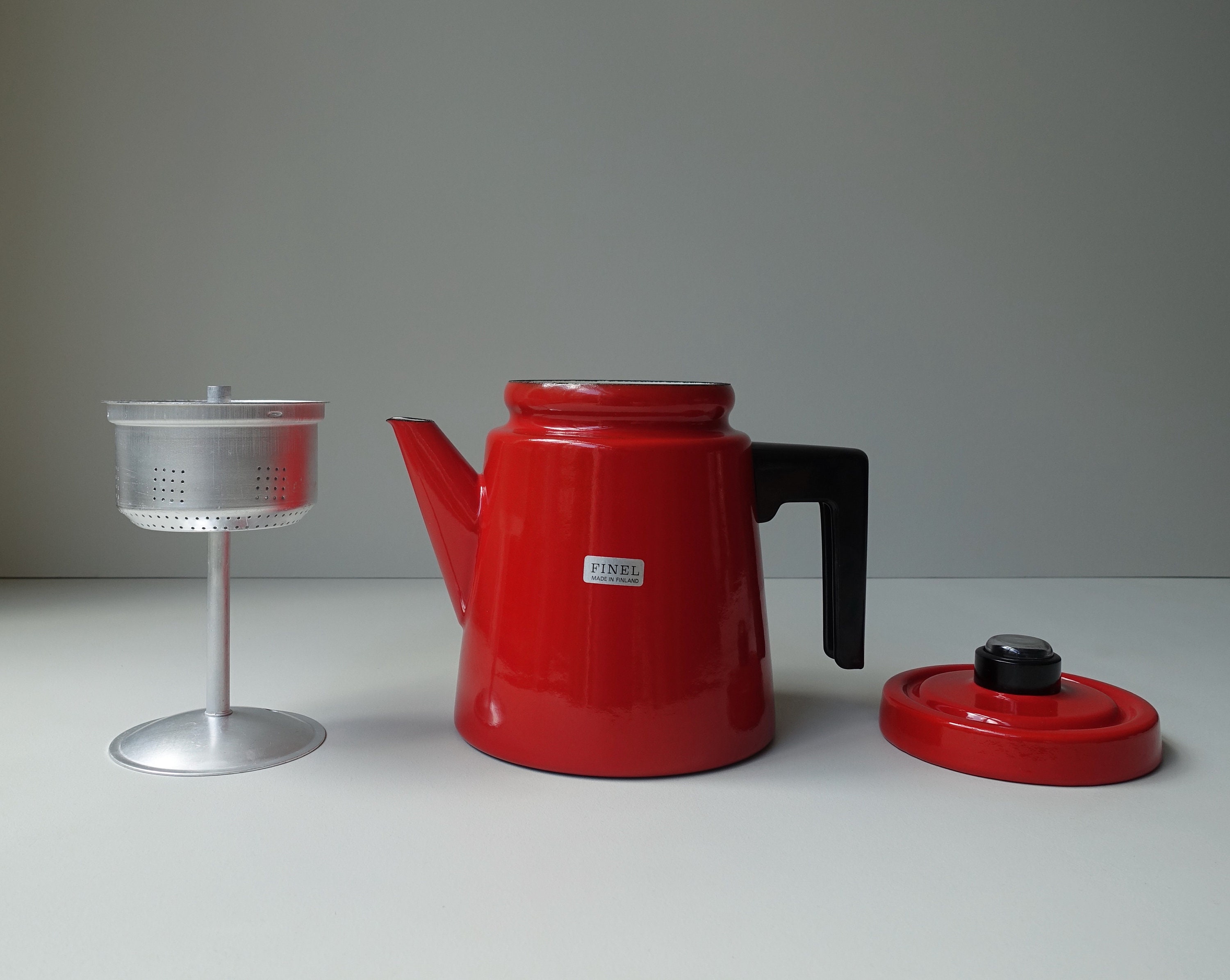 Finland Finel Kehrä Enamel Teapot Tea Kettle Arabia Red