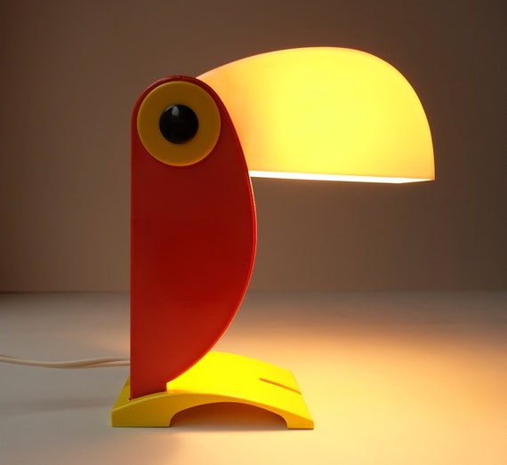 Very Good Condition Old Timer Ferrari Toucan Table Lamp Desk Very Good Condition Old Timer Ferrari Toucan Table Lamp Desk
