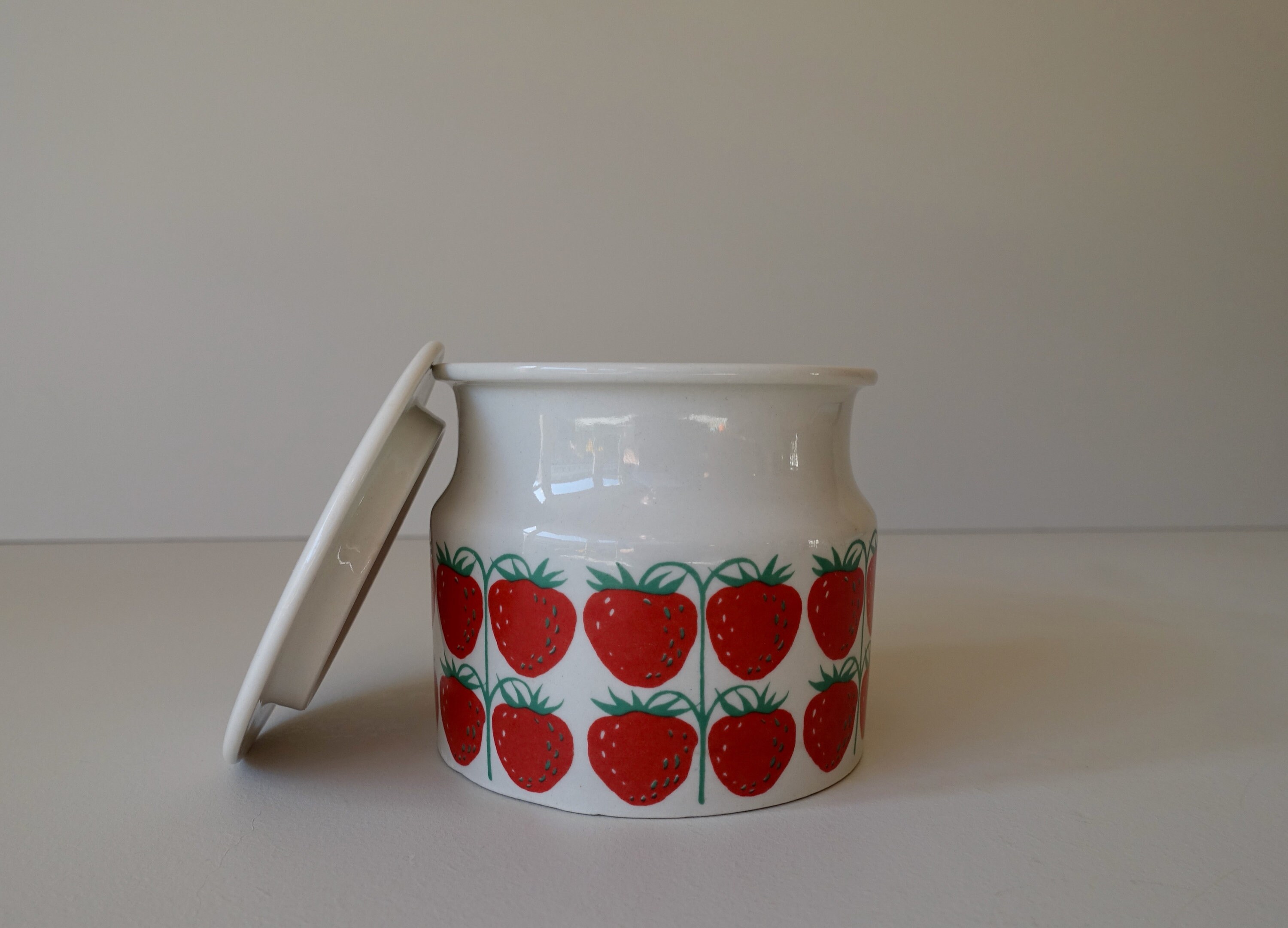 Vintage Arabia Pomona Strawberry Marmalade Jam Storage Pot