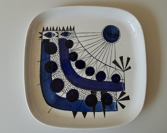 Proche de l'état neuf Assiette carrée Rörstrand Tippa des années 1960 Sylvia Leuchovius Marianne Westman Suédoise scandinave moderne du milieu du siècle