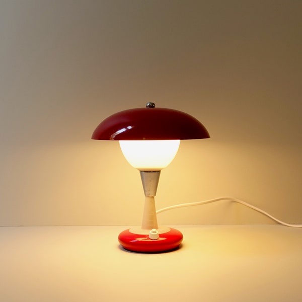 Grand état petit champignon rouge et blanc lampe de bureau milieu de siècle moderne space age pop art 1970s De Stijl