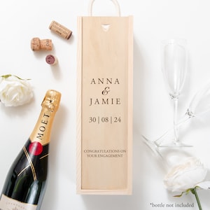 Gepersonaliseerde Bruiloft Flessendoos Gepersonaliseerde Engagement Huwelijkscadeau Aanwezig Gepersonaliseerde Verloofde Champagne Houten Flessendoos Paar Geschenken