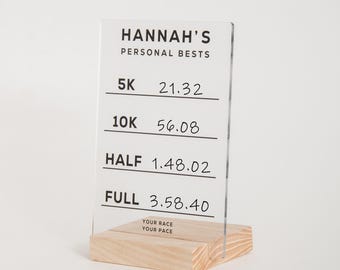 Laufende Rassen-Zeit-Tafel | Personalisierte Acryl-Tracker | Persönlicher Best-Tracker | Läufer Geschenk | Marathonlauf