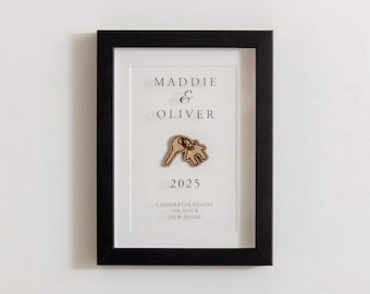 Cornice regalo in legno personalizzata per la nuova casa / Ricordo della prima casa per le coppie