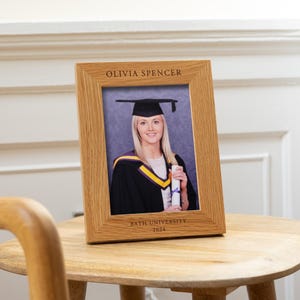 Personalised Graduation Photo Frame Oak Wooden Picture Frame Engraved Graduation University Congratulations Gift Congratulations Photo Frame