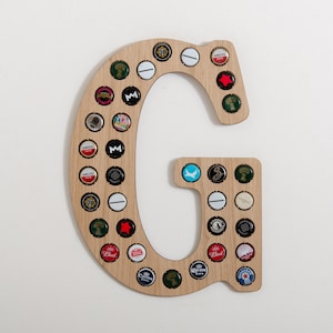 Tapa de cerveza Regalos iniciales colgantes de pared para él Gorra de cerveza Coleccionista Carta Forma Colección de tapa de cerveza Regalo de cerveza Tapa de cerveza Decoración de pared Regalos para él