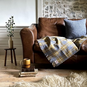 Harris Tweed Sollas Tartan - Luxury Pure Wool Lap Blanket - 75x100cm/30x39"