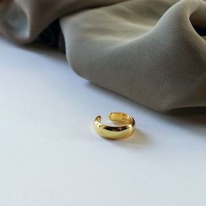 18k Gold Ear Cuff, Gold Ear Claw, Stackable Ear Cuff, 925 Sterling Silver, Minimalist Ear Cuff, Non Pierced Earring Cuff, Gold Conch Cuff