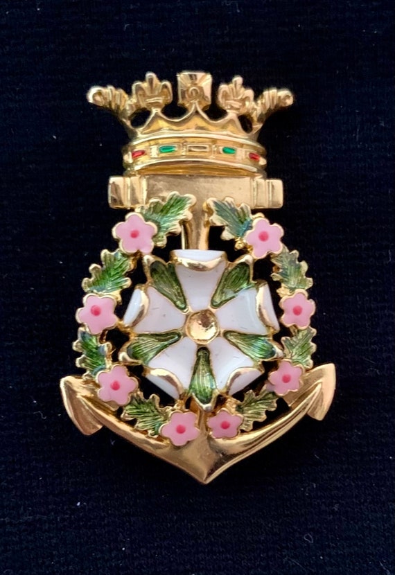 Joan Rivers Queen Mary Brooch /Pin