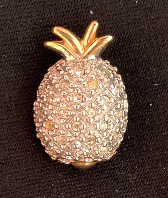 NLH Rhinestone Pineapple Brooch / Pin