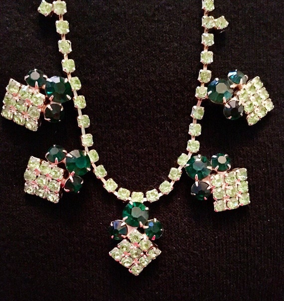 Green Rhinestone Necklace