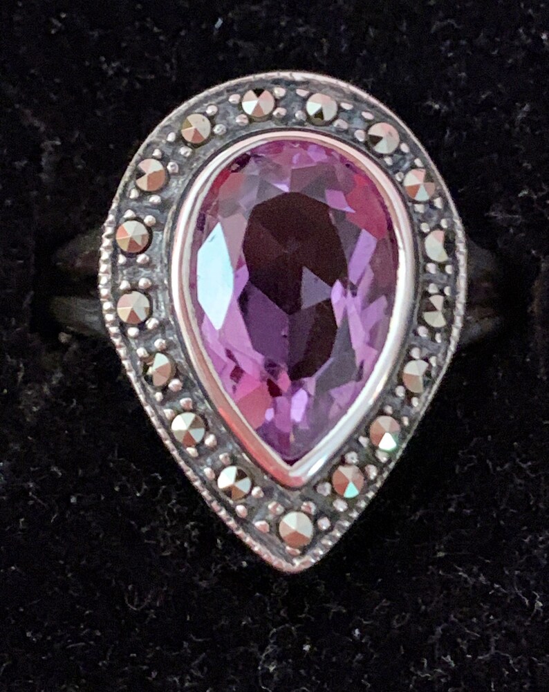 Teardrop Wire Ring main image 1