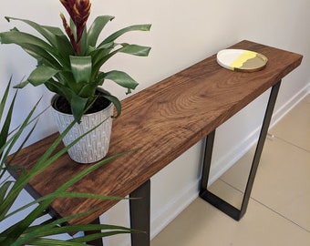 ENVÍO GRATIS Mesa de consola de madera maciza de nogal // mesa de sofá de madera de nogal // mesa de vestíbulo de entrada de granja // mesa moderna de madera y metal