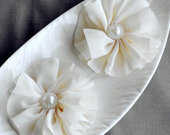 3 Ivory Chiffon Flower Soft Fabric Silk Pearl Center Ballerina Twirl Flower Bridal Wedding Garter SF120