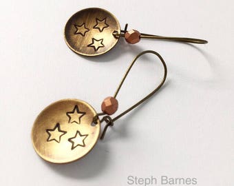 Tennessee earrings in bronze with copper accents. Vol earrings. Tri-Star earrings.