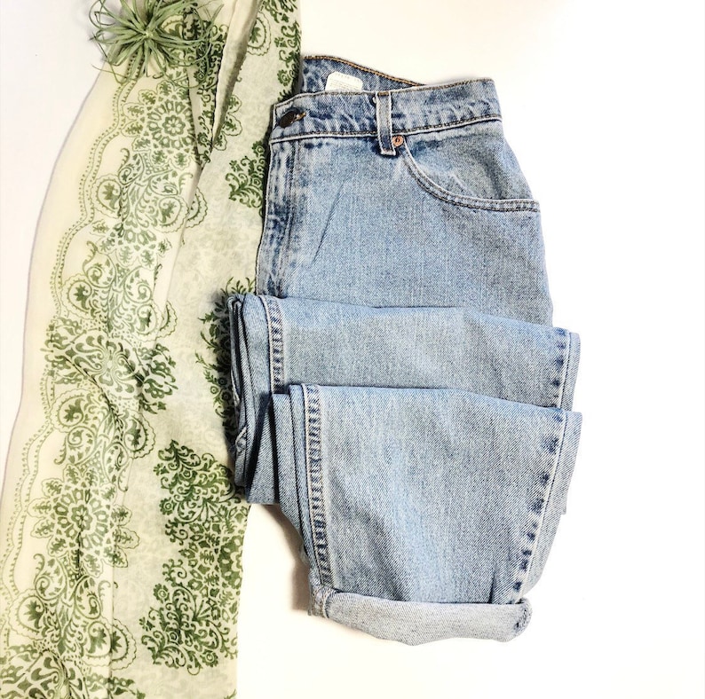 Vtg Levi\u2019s Mom Jeans High Waisted 550 Tapered 12