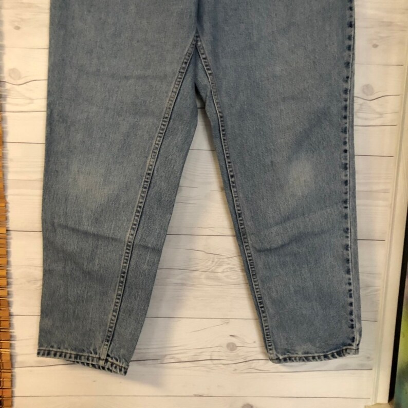 Vtg Levi\u2019s Mom Jeans High Waisted 550 Tapered 12