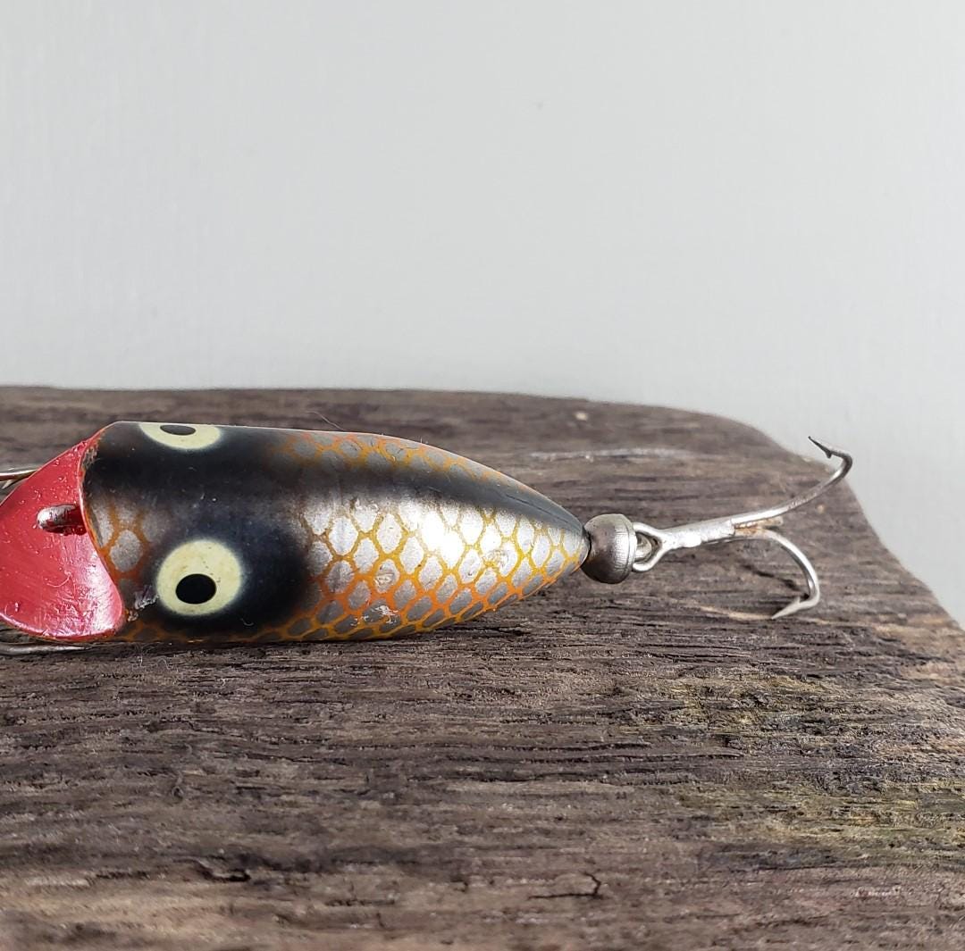 Vintage Heddon Tiny Lucky 13 Fishing Lure - Spook Model #370