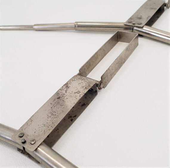 アンティーク1920-30's Folding Hanger2個セット Midget Travel Telescoping / Folding Garment Hangers - Set of