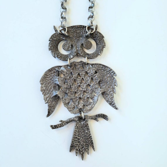 Vintage 4" Owl Statement Pendant on 20" Hammered … - image 4