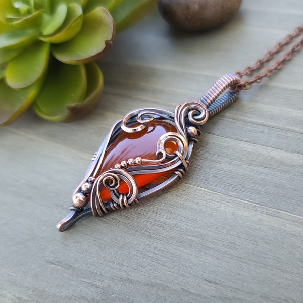 Carnelian Gem Necklace - Manon and Amren ACOTAR Inspired carnelian jewelry - Throne of Glass jewelry - Carnelian Talisman Necklace