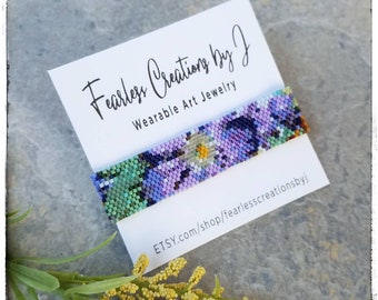 Floral beaded woven bracelet - Romantic beaded bracelet - Women's purple floral bracelet - Peyote Stitch bracelet with flowers