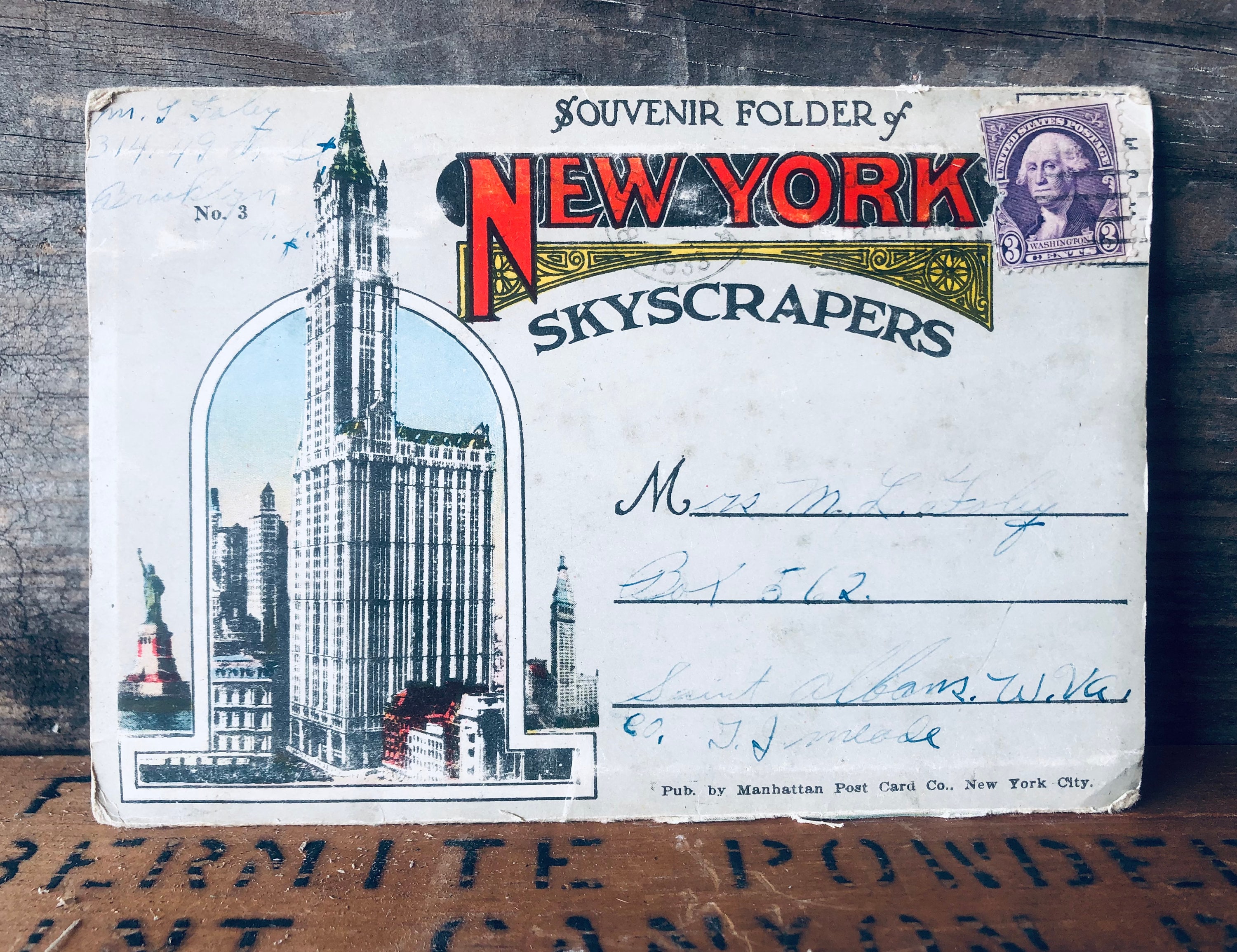 Vintage 1930s NYC Souvenir Postcard Folder, New York Skyscrapers