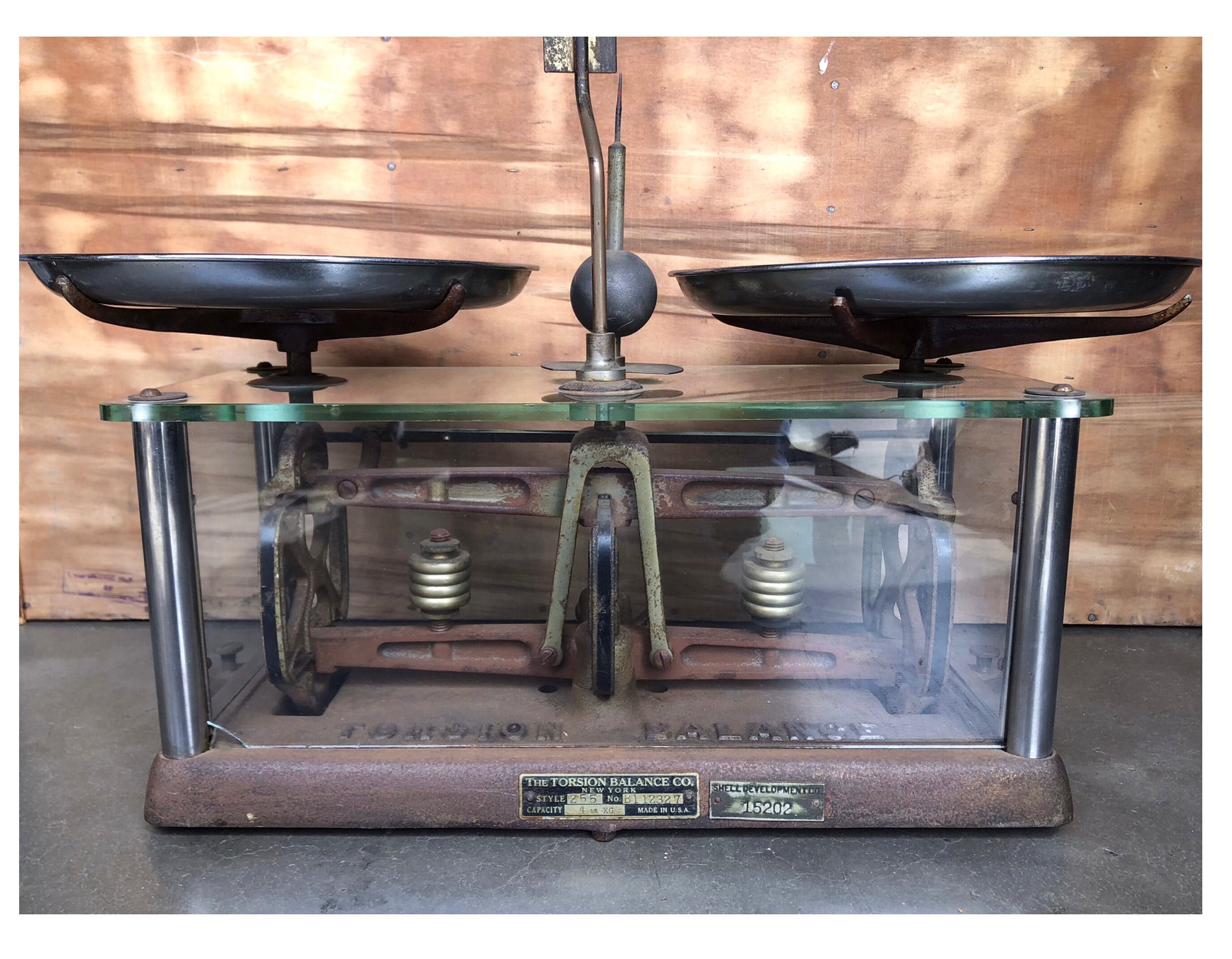 Vintage Torsion Balance Scale by Torsion Balance Co. Model RX1 Working