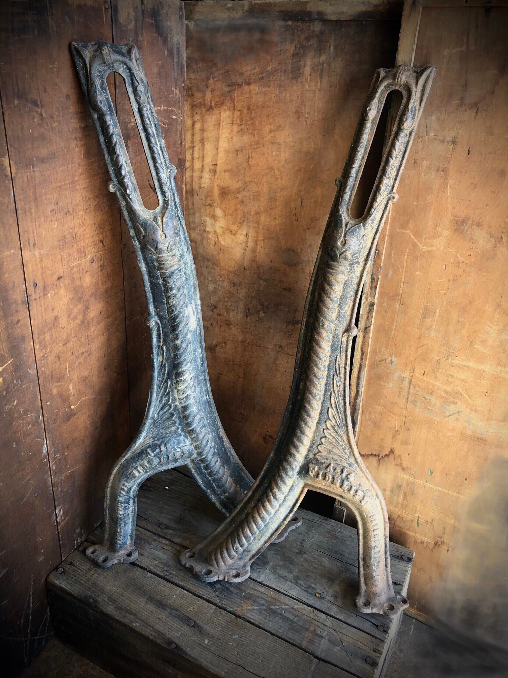 Antique Fidelity Cast Iron Chair Legs Architectural Salvage Etsy.de