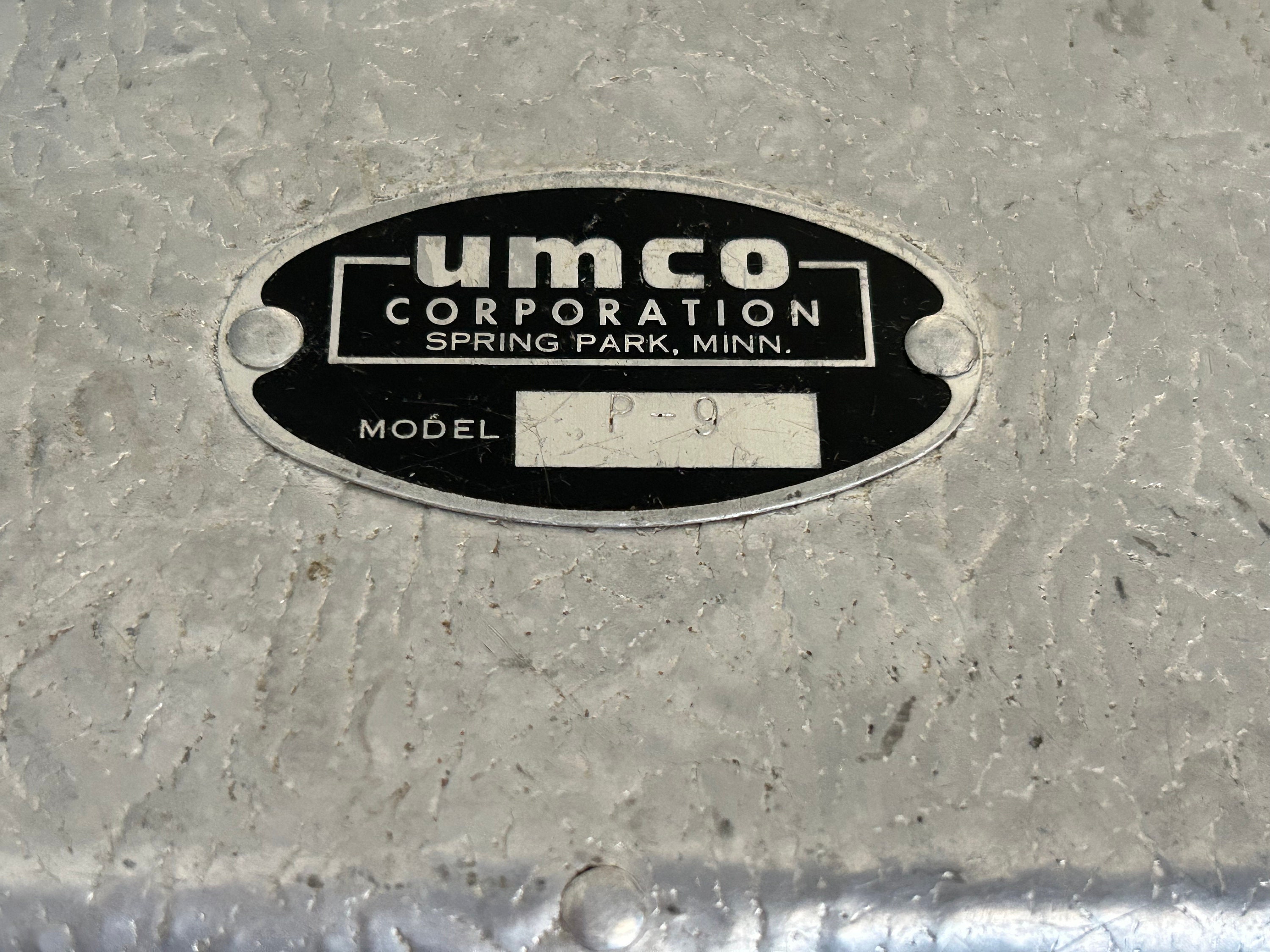 Vintage UMCO Corporation Watertown Minnesota Model P-9