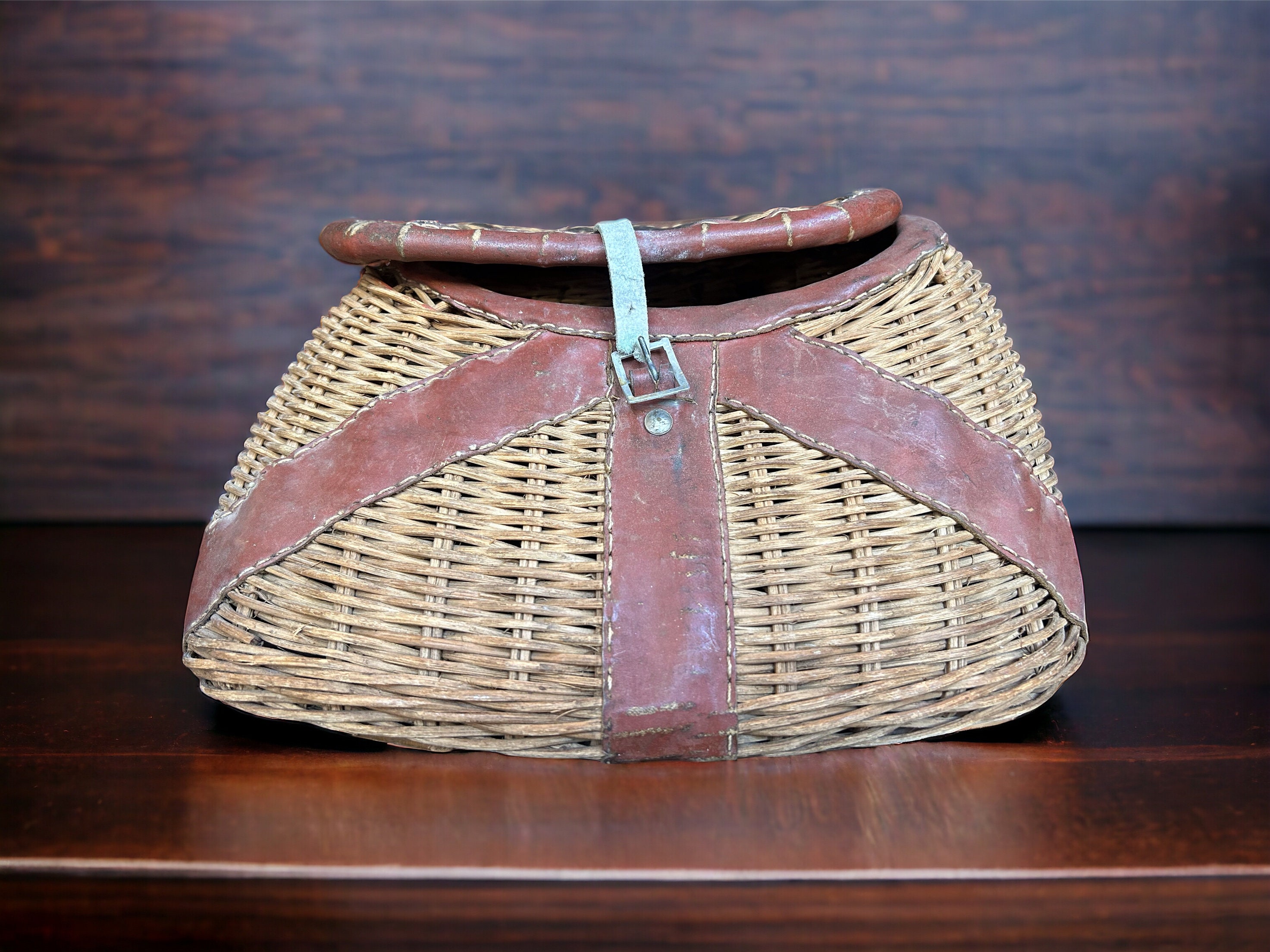 Vintage Fishing Creel, Vintage Rustic Wicker Fishing Basket